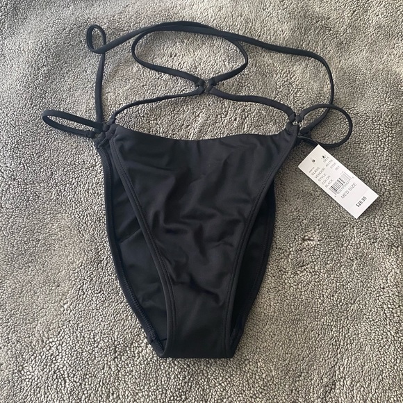 NWT PacSun Black Dandelion Ring Bikini Bottom - Picture 5 of 6